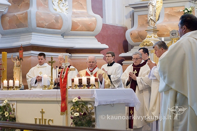 2012 st-kun50 0072 sk