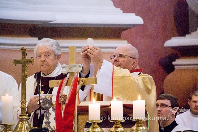 2012 st-kun50 0076 sk