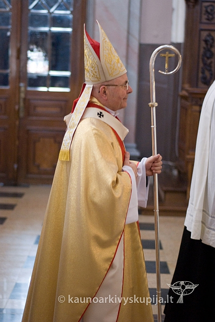 2012 st-kun50 0164 sk