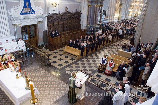 2012 st-kun50 0026 sk