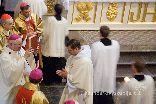 2012 st-kun50 0045 sk