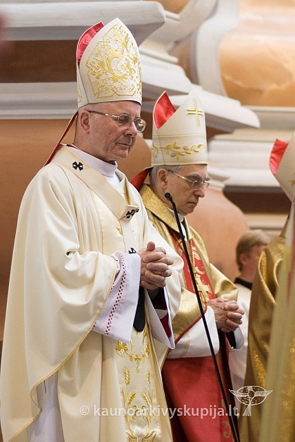 2012 st-kun50 0160 sk