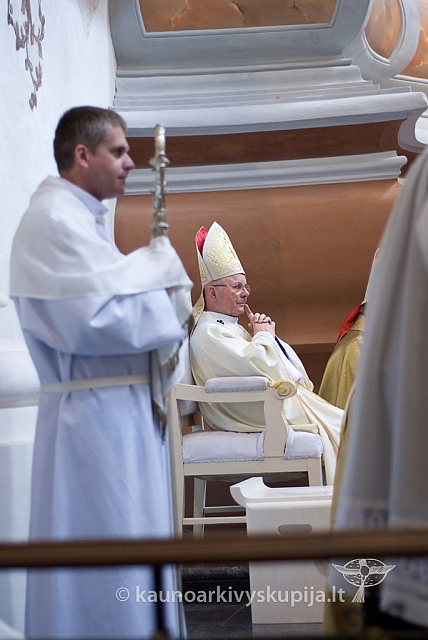 2012 st-kun50 0180 sk