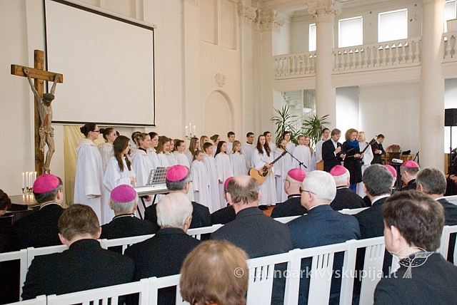 2012 st-kun50 0229 sk