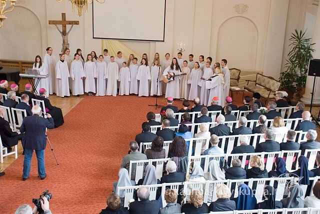 2012 st-kun50 0251 sk