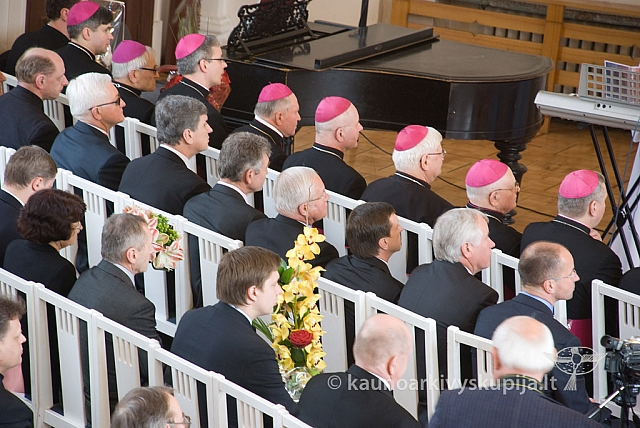 2012 st-kun50 0252 sk