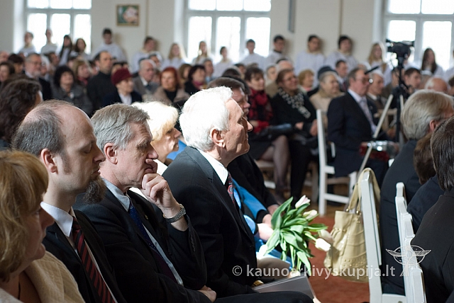 2012 st-kun50 0290 sk