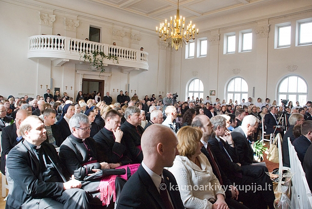 2012 st-kun50 0292 sk