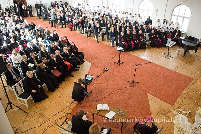 2012 st-kun50 0295 sk