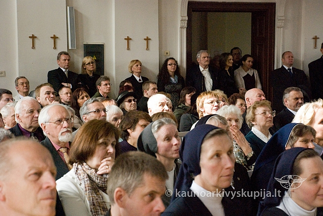 2012 st-kun50 0311 sk