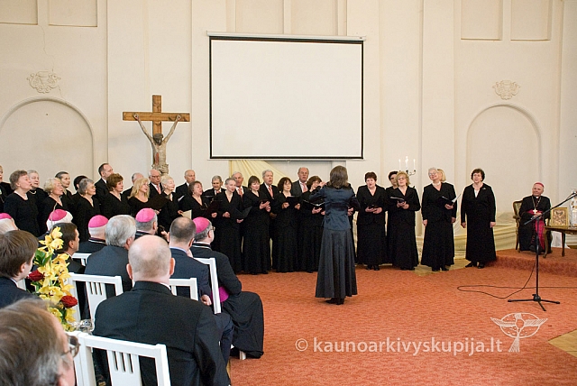 2012 st-kun50 0346 sk