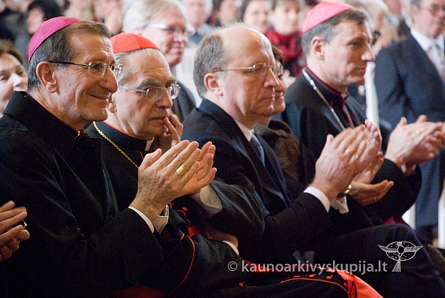 2012 st-kun50 1015 sk