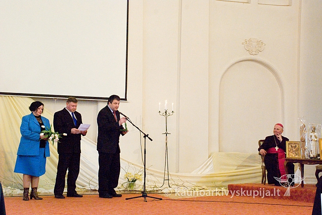 2012 st-kun50 1023 sk