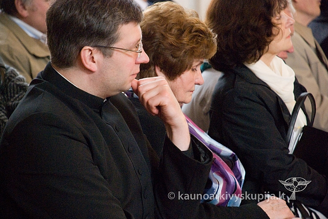 2012 st-kun50 1037 sk