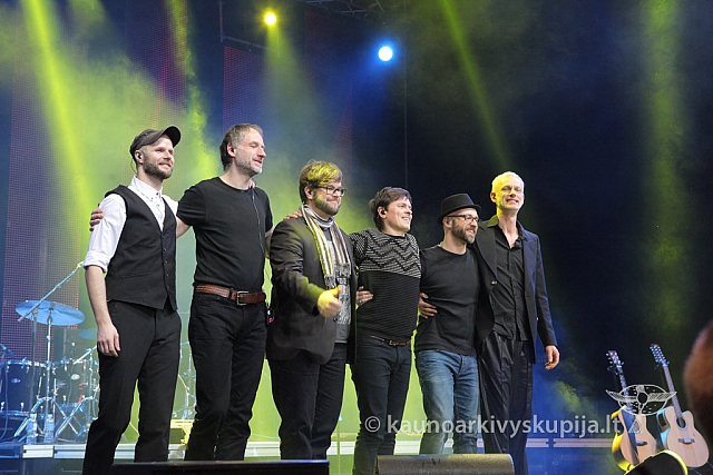 2015 valentinas-k 414 eb