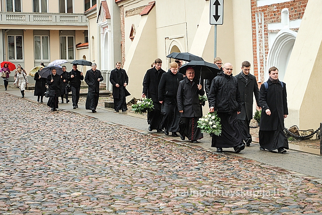 20160422 kks150 7965 ev