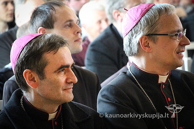 20160423 kks150 9211 ev