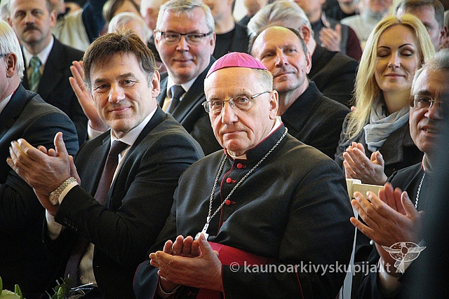 20160423 kks150 9404 ev