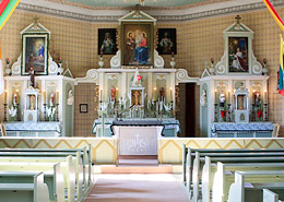  Paupio Šv. Šeimos – Jėzaus, Marijos ir Juozapo bažnyčia. Vytauto Kandroto fotografija 